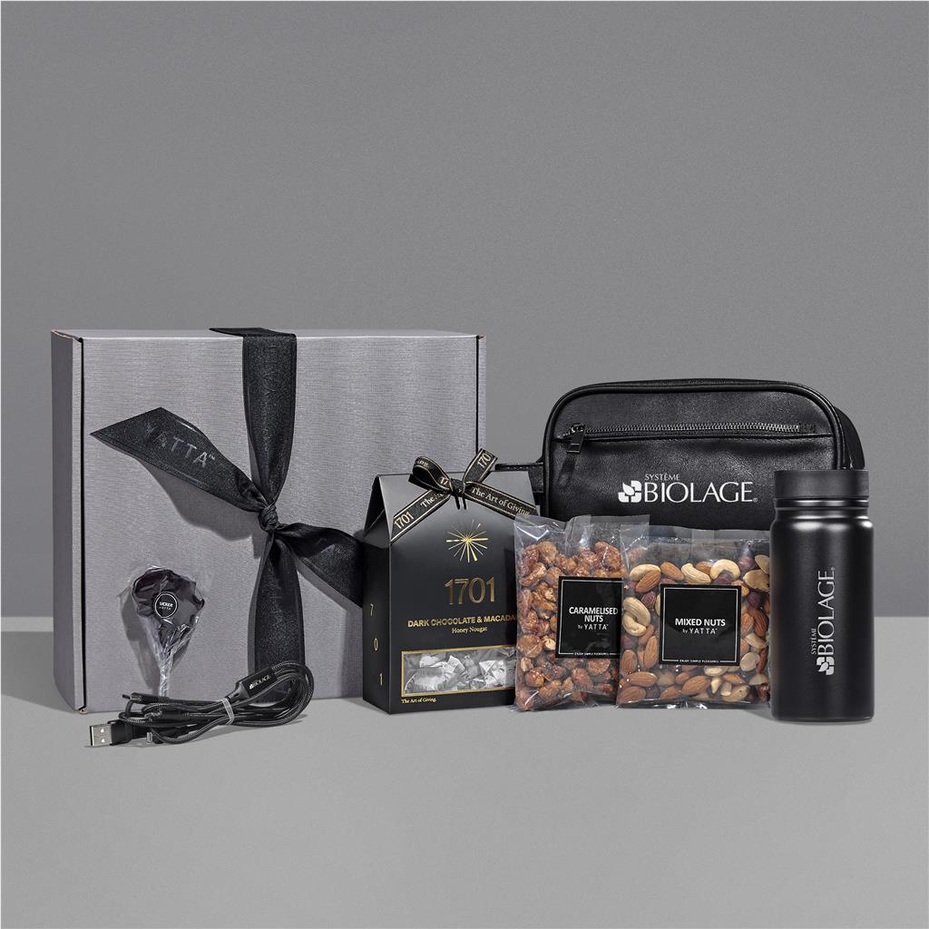 Gentlemans Gear Hamper