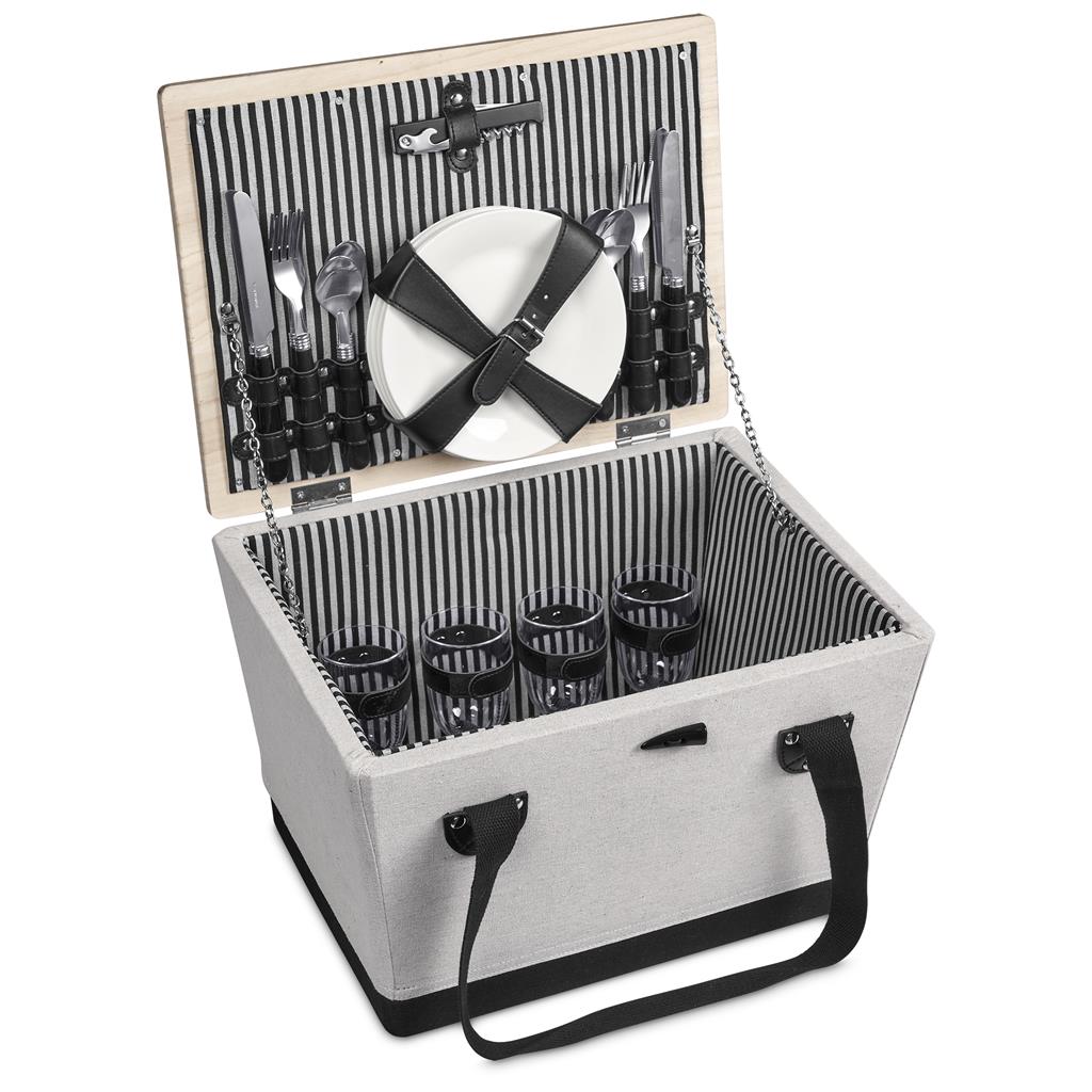 Willow 4-Person Picnic Basket