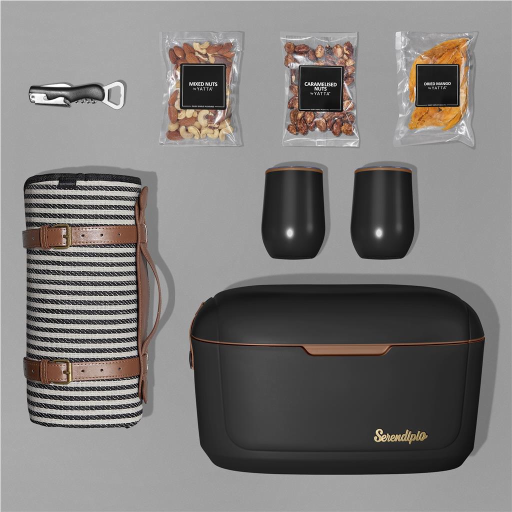 Chic Chill Hamper - Premium Hampers,Outdoor Hampers