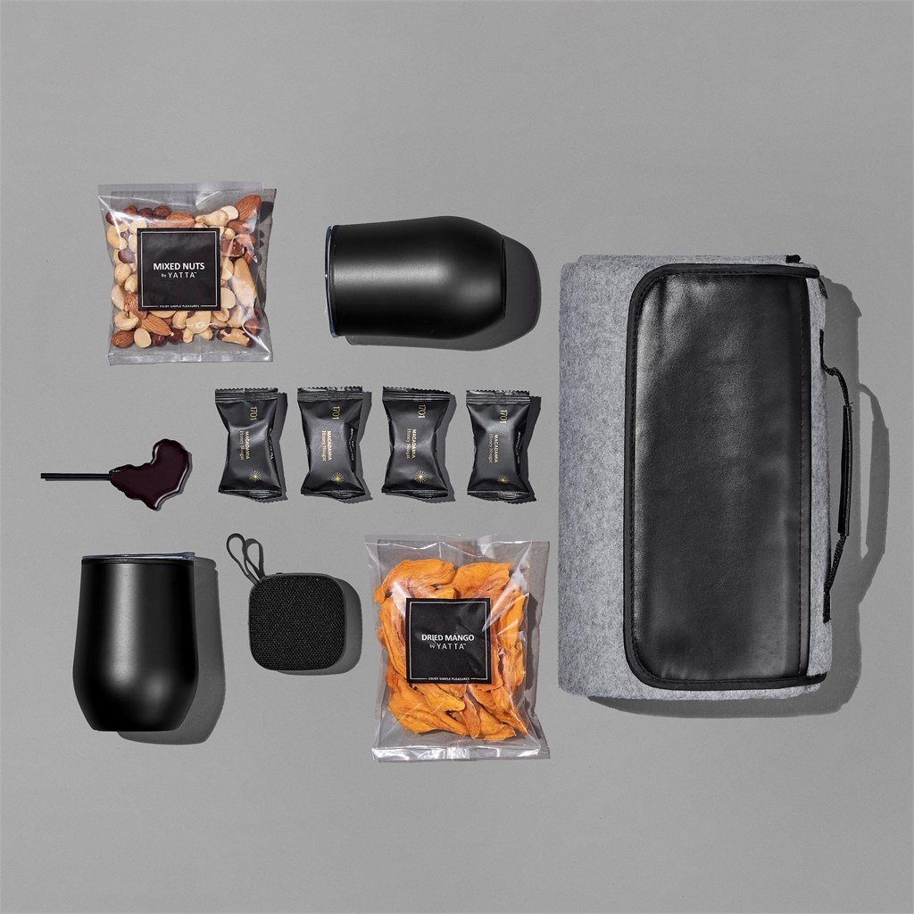 Lavishly Laden Hamper - Unisex Hampers,Outdoor Hampers,Tech Hampers