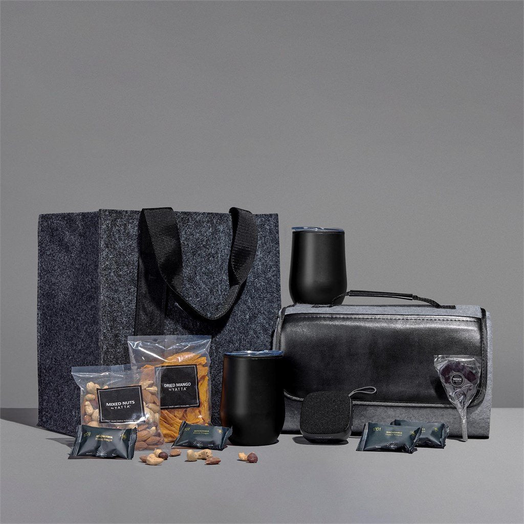 Lavishly Laden Hamper - Unisex Hampers,Outdoor Hampers,Tech Hampers